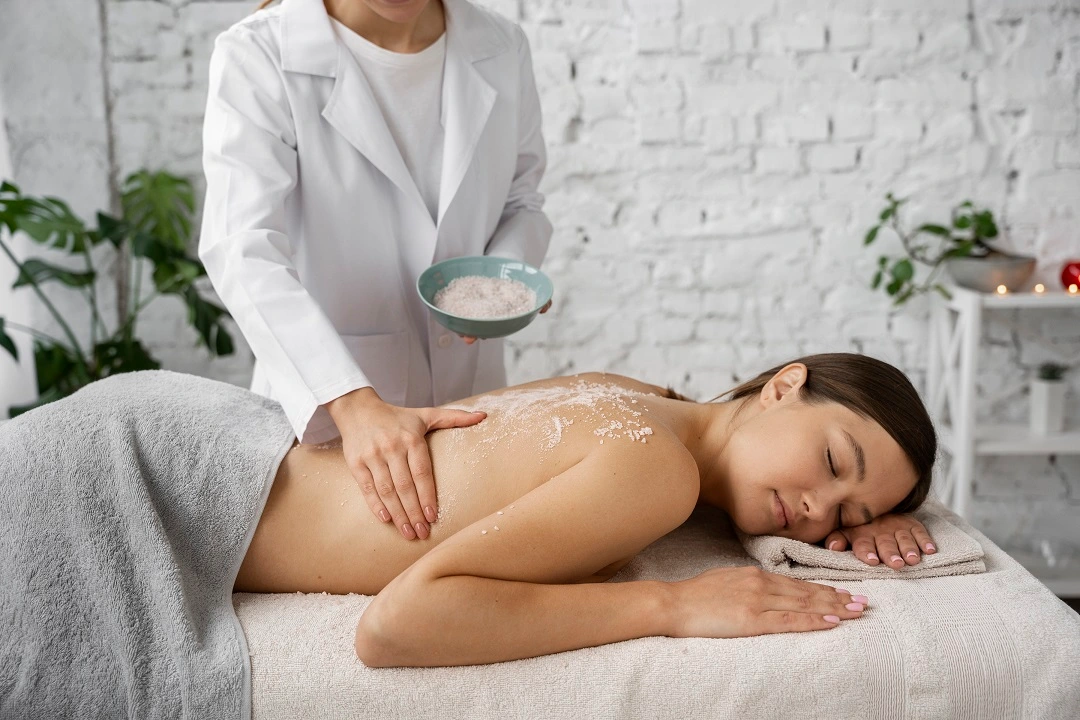 Back facial,Back facial treatment,Back acne treatment,Bacne removal,Deep cleansing back facial,Back exfoliation,Hydrating back facial,Phoenix skin care,Professional back facial Phoenix,Licensed estheticians back facial,Back facial for acne-prone skin,Back facial benefits,Back facial spa treatment,Back facial service near me